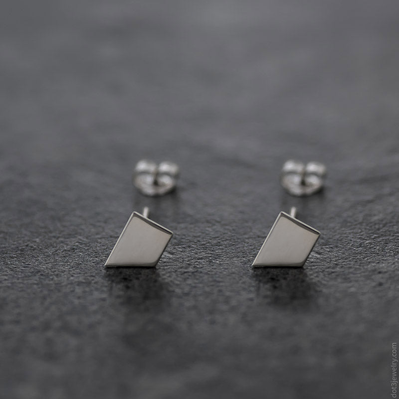 .323 MR HIP STYLIST | STUD PAIR